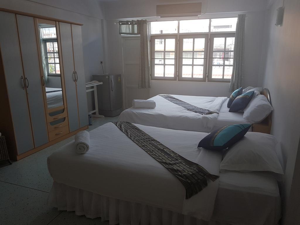Chaam Guesthouse Cha-Am Exterior photo