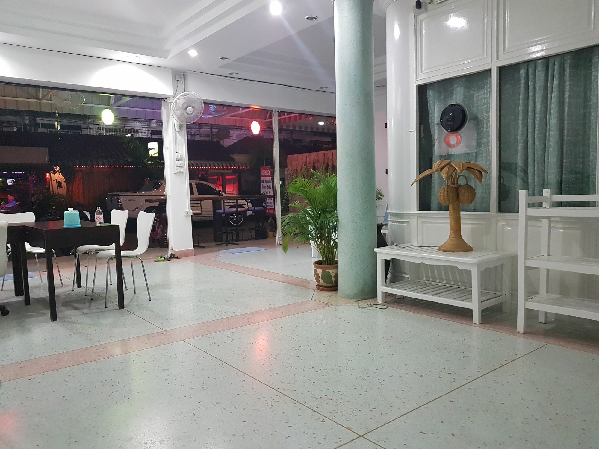 Chaam Guesthouse Cha-Am Exterior photo